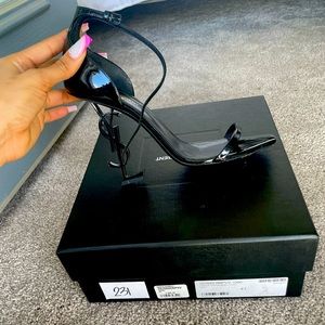 Black YSL heels. Size 41. Barely worn. No scratches.